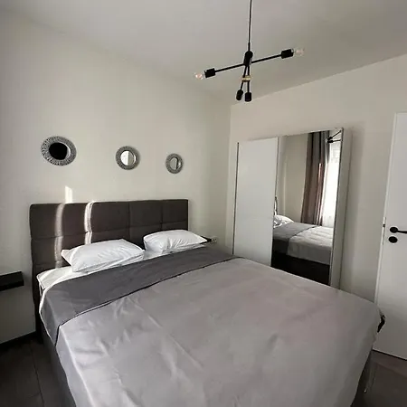 The Grey Olive Apartman *