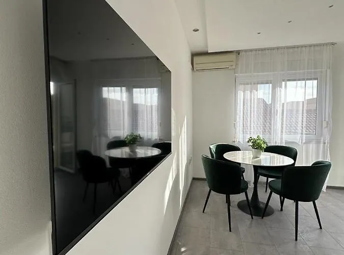 The Grey Olive ツリクヴェニツァ